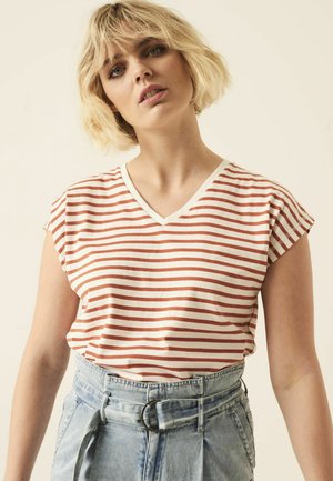 Print T-shirt - redwood