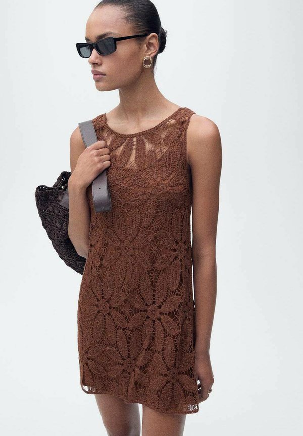 SESENTA - Day dress - chocolate