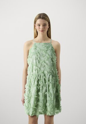 YASPAZYLLA HALTERNECK DRESS - Vapaa-ajan mekko - quiet green