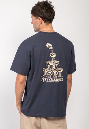 Kaotiko UNISEX - Nyomott mintás póló - navy