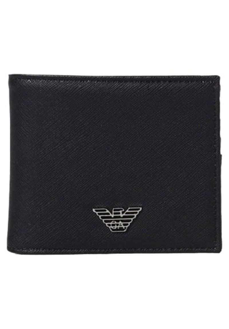 Portafoglio in pelle nera con finitura testurizzata, dotato di un'accents in argento sul davanti. Design piegato con più slot per carte.