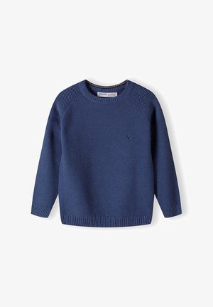 Marineblå strikket crewneck-sweater med lange ærmer, ribstrikket krave, manchetter og kant samt en lille broderet logo på brystet.