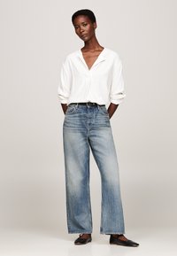 Tommy Hilfiger FLUID  - Pusero - ancient white