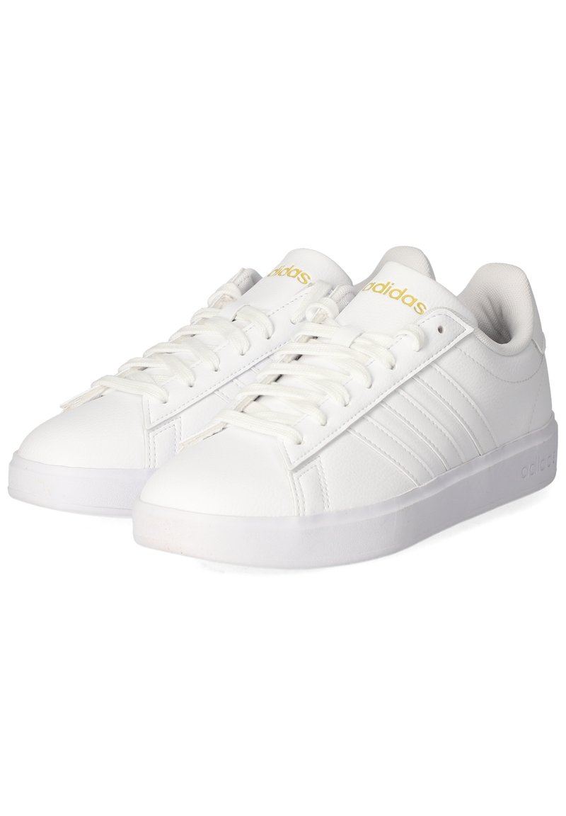 adidas Sportswear GRAND COURT Sneakersy niskie/biały