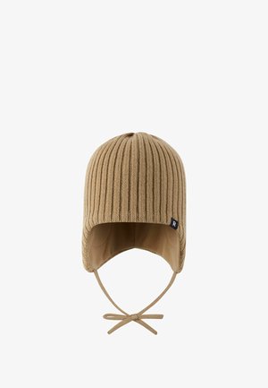 Beżowa dziana czapka z ryflowaną teksturą, z uszami i wiązaniem pod brodą. Posiada małą czarną metkę z boku. Wnętrze wyłożone dla zapewnienia ciepła.