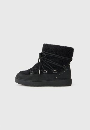 ONLSTORMAZY - Cizme de iarnă - black