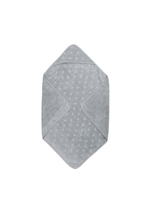 Serviette pour bébé grise à capuche avec un motif d'étoiles subtil, pliée pour montrer sa capuche triangulaire et ses bords angulaires.