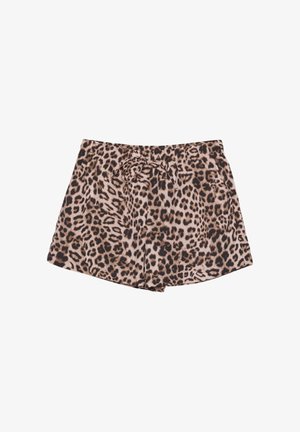 Shorts med leopardmönster i mjukt tyg, med dragsko i midjan, på en sandbeige bas med mörkbruna fläckar.