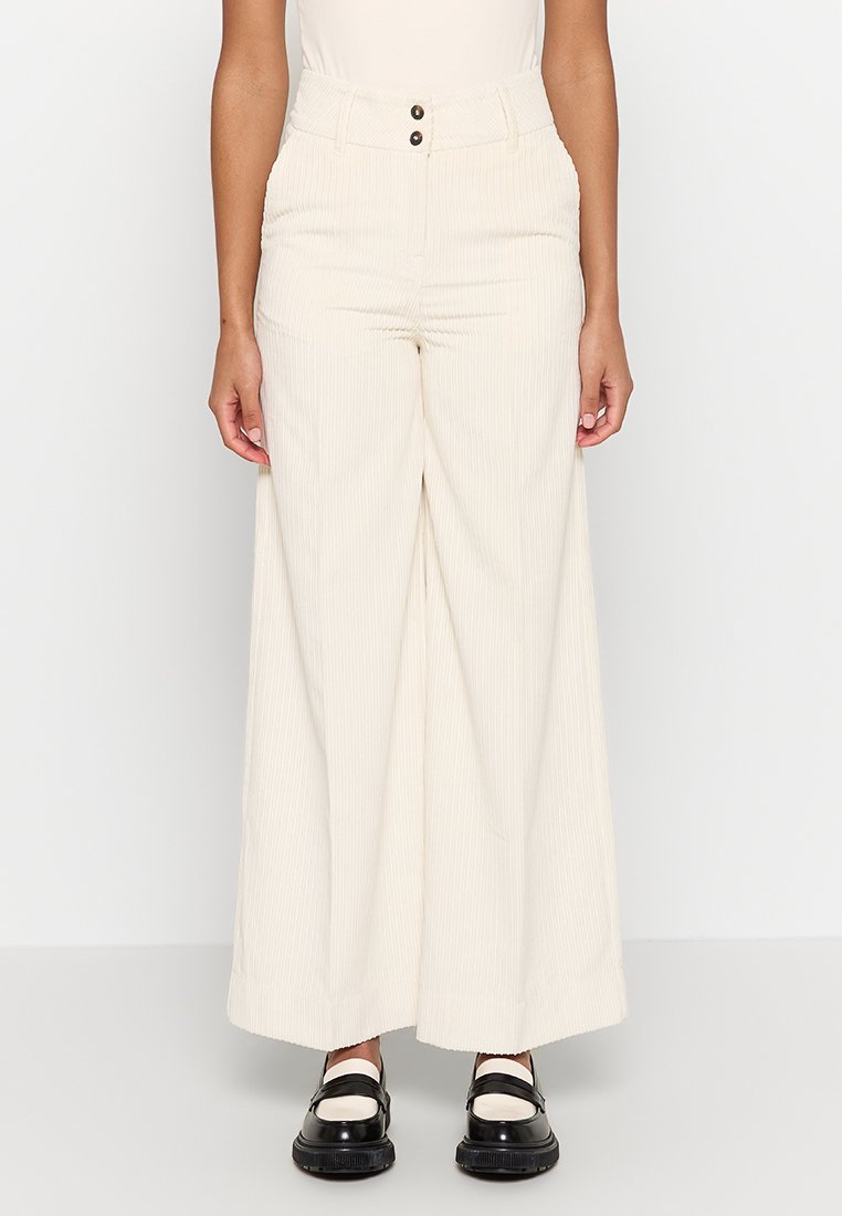 Pantalones