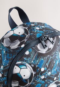 Next Mochila - blue football