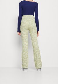 Even&Odd Tygbyxor - mottled green