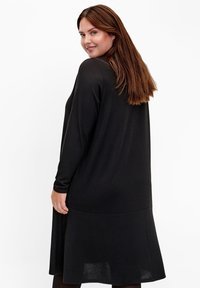 Zizzi HOCHGESCHLOSSENES MIT TASCHEN - Džersejové šaty - black