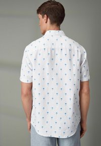 Next SHORT SLEEVE REGULAR FIT - Skjorta - white