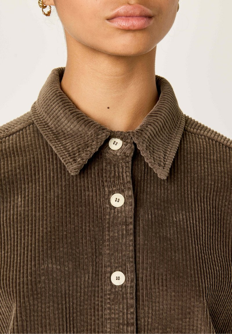 Chemise de pêche Master Baiter Captain Jack Hoff manches courtes homme marron moyen | eBay