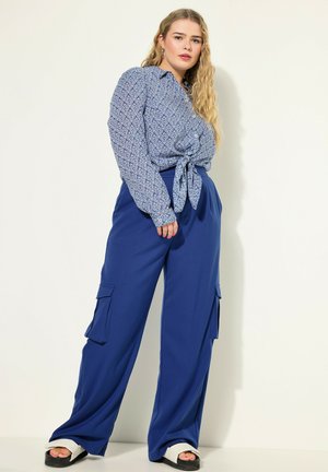 HIGH WAIST WIDE LEGS TEILELASTISCHER BUND - Reisitaskuhousut - indigo