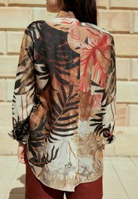Next LONG SLEEVE REGULAR FIT - Cămașă - safari print