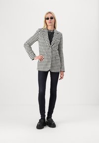 ONLY Tall ONLELINOR  - Kratka jakna - black