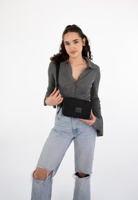 Johnny Urban ELLIOT - Borsa a tracolla - schwarz