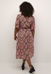 Kaffe Curve KCAMI - Jurk - melon pink abstract flower