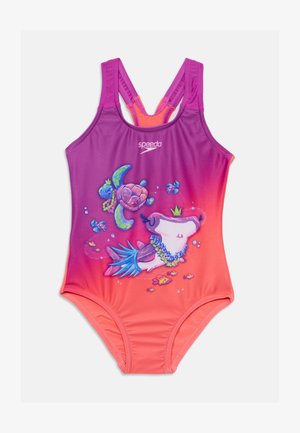 Zwemkleding met een verloop van paars naar oranje, versierd met kleurrijke zeediergraphics, waaronder schildpadden en vissen. Gemaakt van rekbare stof.