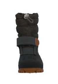 Bottes de neige noires et brunes avec un dessus doux et matelassé, semelle en caoutchouc, cordon de serrage ajustable et sangle Velcro. Finition texturée sur le dessus.