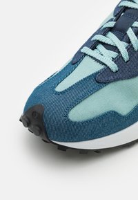 New Balance Sneakers - light-blue denim