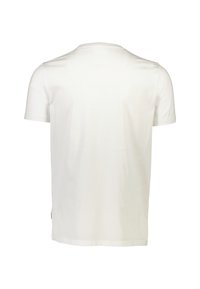 Camiseta blanca de manga corta hecha de algodón suave, con cuello redondo, dobladillo recto y detalle de costura mínima.