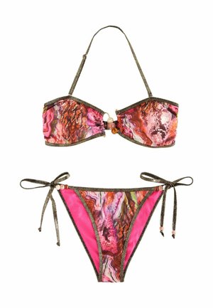 Bikini komplekt roosa, oranži ja lilla marmormustriga, kuldsete ääriste, helmeste aksentide, kaelusest kinnitatava ülakeha ja külgedel siduvate aluspükstega valgel taustal.