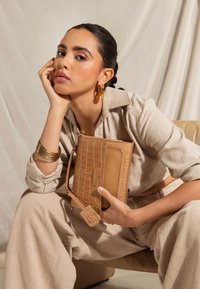 Burkely COOL COLBIE CITY SMALL - Borsa a mano - beige