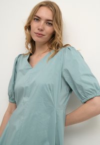 Culture CUANTOINETT - Dnevna obleka - green milieu