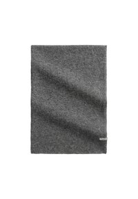 Grijze wollen sjaal met een zachte, gestructureerde afwerking. Heeft een subtiel patroon en een klein merklabel in één hoek. Rechthoekige vorm.