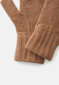 Braune, gestrickte fingerlose Handschuhe mit strukturiertem Rippenmuster, die nahtlos gefertigt sind und aus einem weichen, warmen Stoff bestehen.