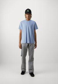 GAP BRANNAN PATCH LOGO - T-shirt - bas - distant blue