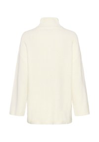 Pull en maille couleur crème avec un col haut, des manches larges et une coupe décontractée. Présente une texture côtelée et un motif brodé subtil.