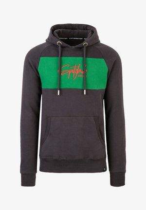 Capuchontrui in donkergrijs met een groene borstpaneel met rode tekst. Inclusief een voorzak en verstelbare trekkoorden.