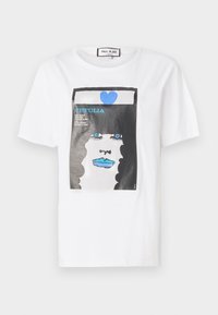 GUAMA - T-shirt estampada - blanc