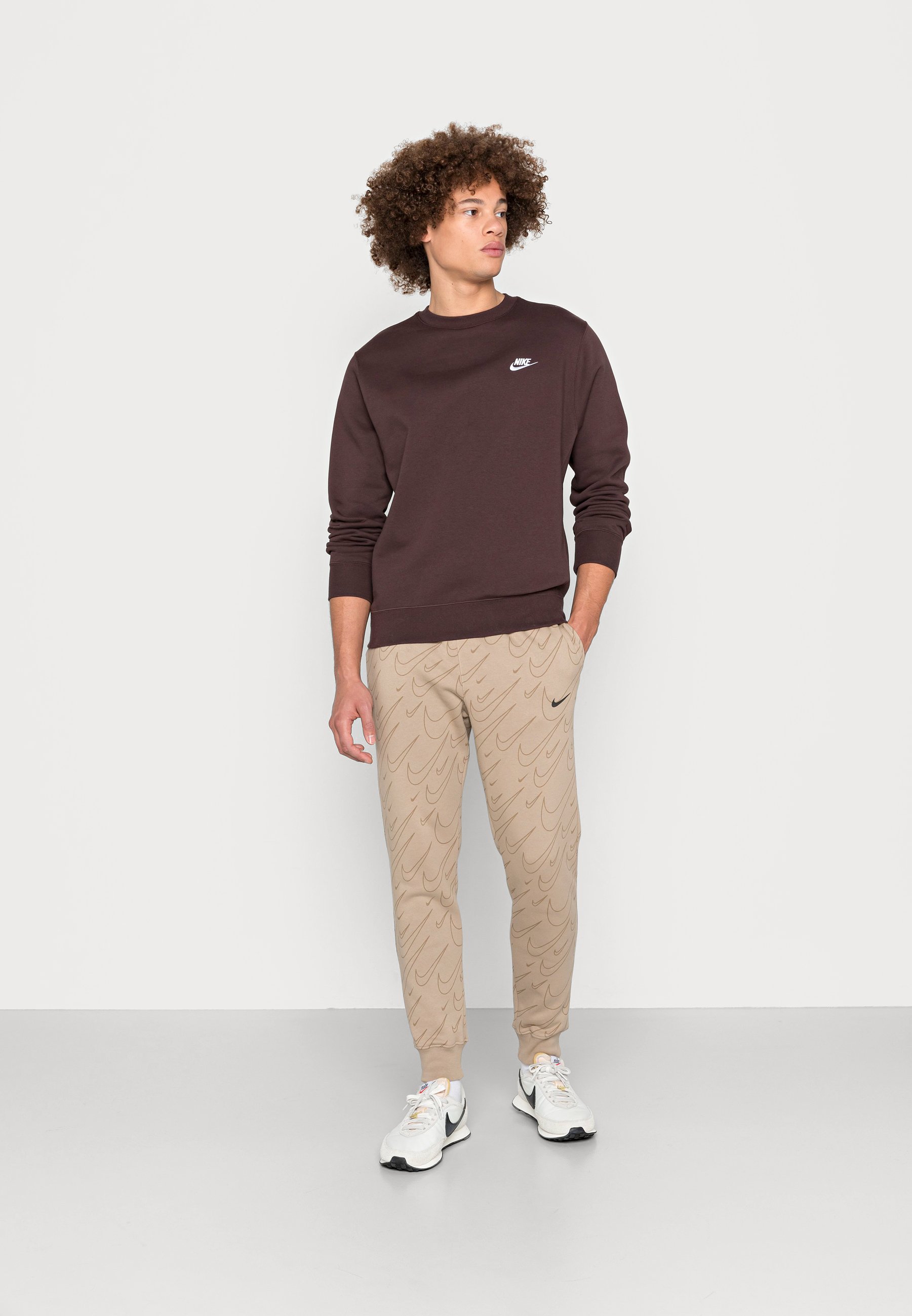 nike tawny crewneck