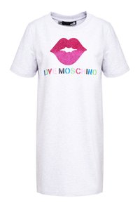Vit t-shirt klänning med stor grafikk av rosa glittrande läppar och flerfärgad text "LOVE MOSCHINO" på framsidan.