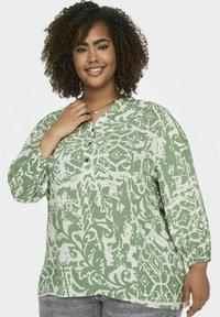 ONLY Carmakoma Camicetta - hedge green