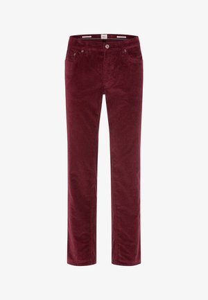 Bordeaux kleurige corduroy broeken met een recht model, vijf zakken en een knoopsluiting aan de voorkant. Zachte textuur met verticale ribbels.
