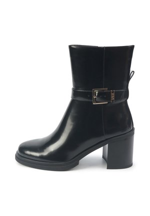 Enkellaarsjes met plateauzool - black