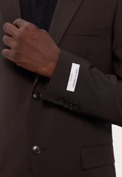 Tiger of Sweden JERRETT - Obleka - dark mahogany