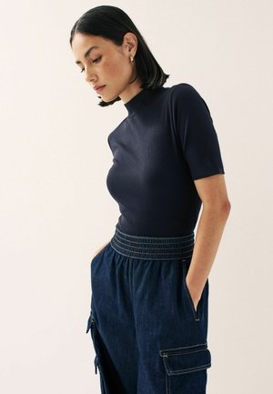 Mock Neck Knit T-shirt Color: Navy