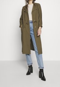 ONLY Abrigo clásico - light brown
