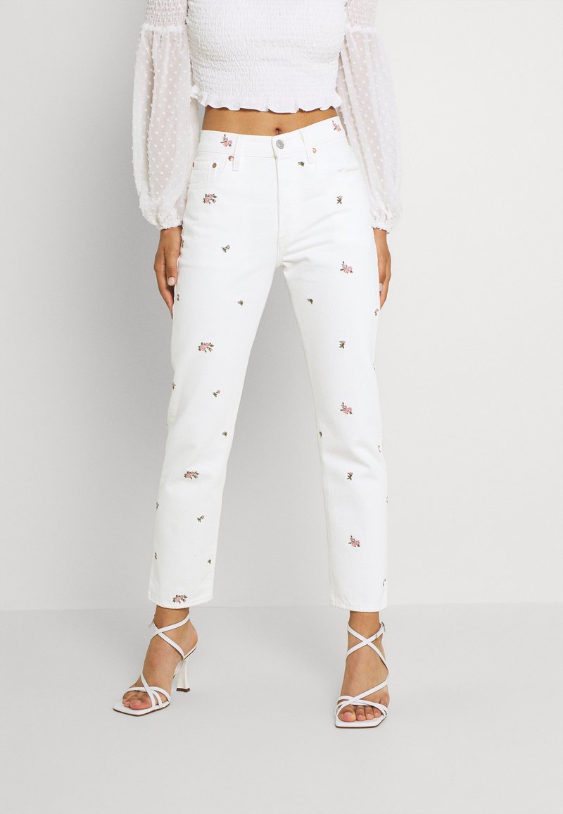 Levi's® 501® CROP JEANS - Calças de ganga de perna direita - white denim
