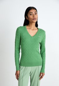 GANT STRETCH CABLE V-NECK - Pulover - seacrest green