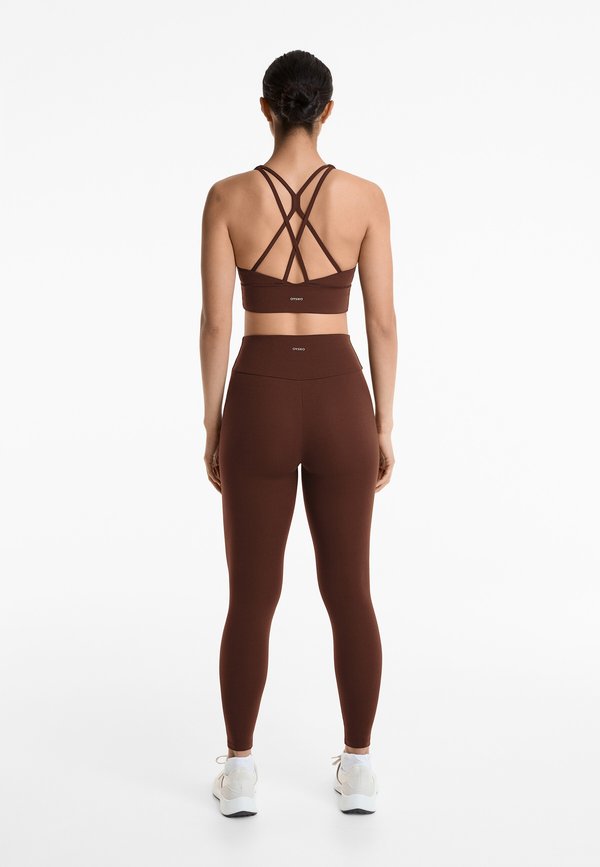 MEDIUM-SUPPORT COMFORTLUX WITH CUPS - Sport-BH mit leichter Stützkraft