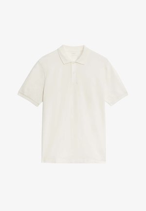 Hvid polo skjorte lavet af blød bomuld, med klassisk krave, korte ærmer og en plade med tre knapper, uden synlige mønstre eller accenter.