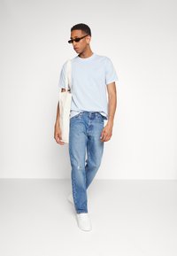 Levi's® 501® LEVI'S®ORIGINAL - Calças de ganga de perna direita - blue denim