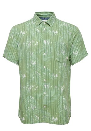 Kortærmet grøn skjorte med lodrette striber og et palmebladmønster. Har en knap-ned krave og en brystlomme.